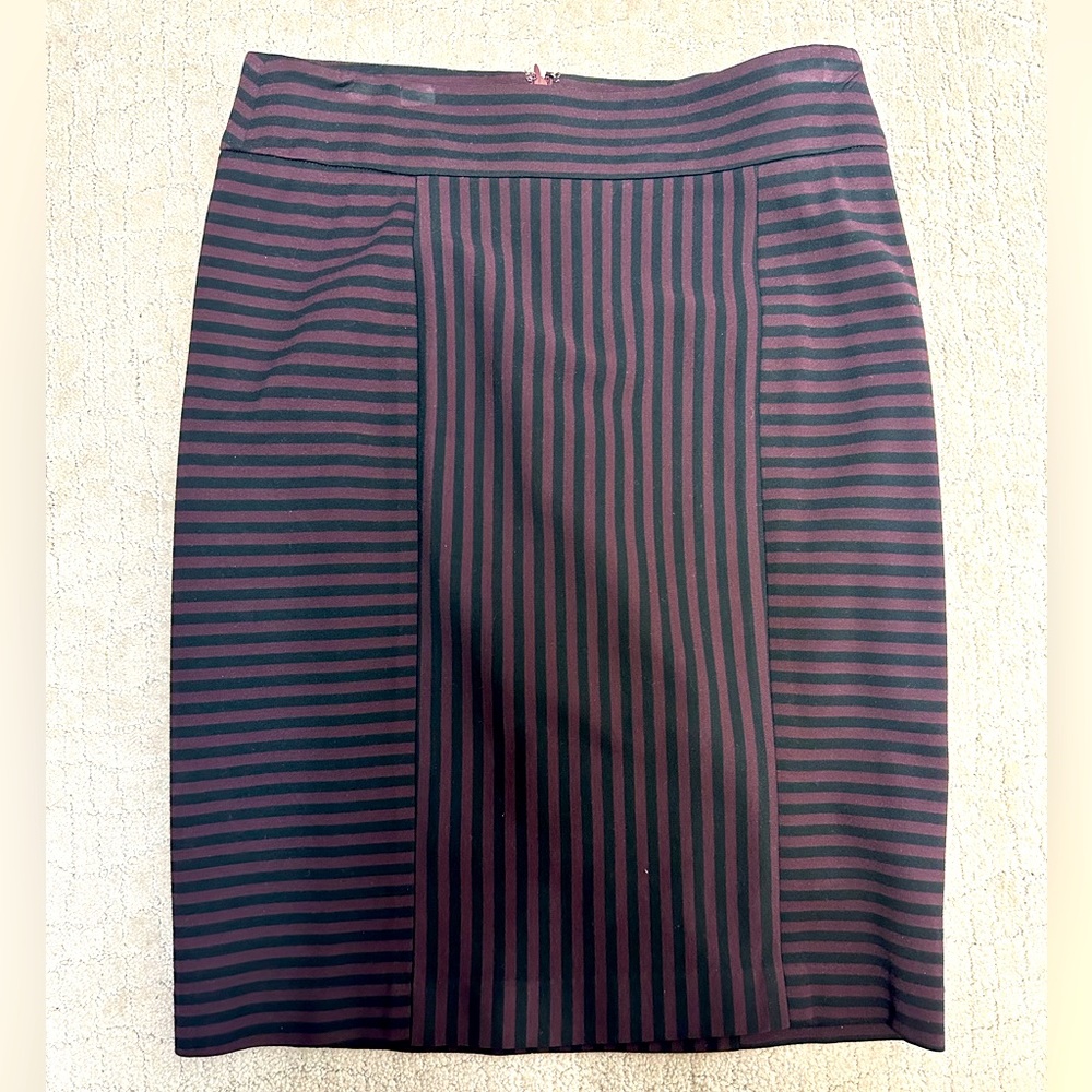 Ann Taylor LOFT black and maroon striped pencil skirt size 10